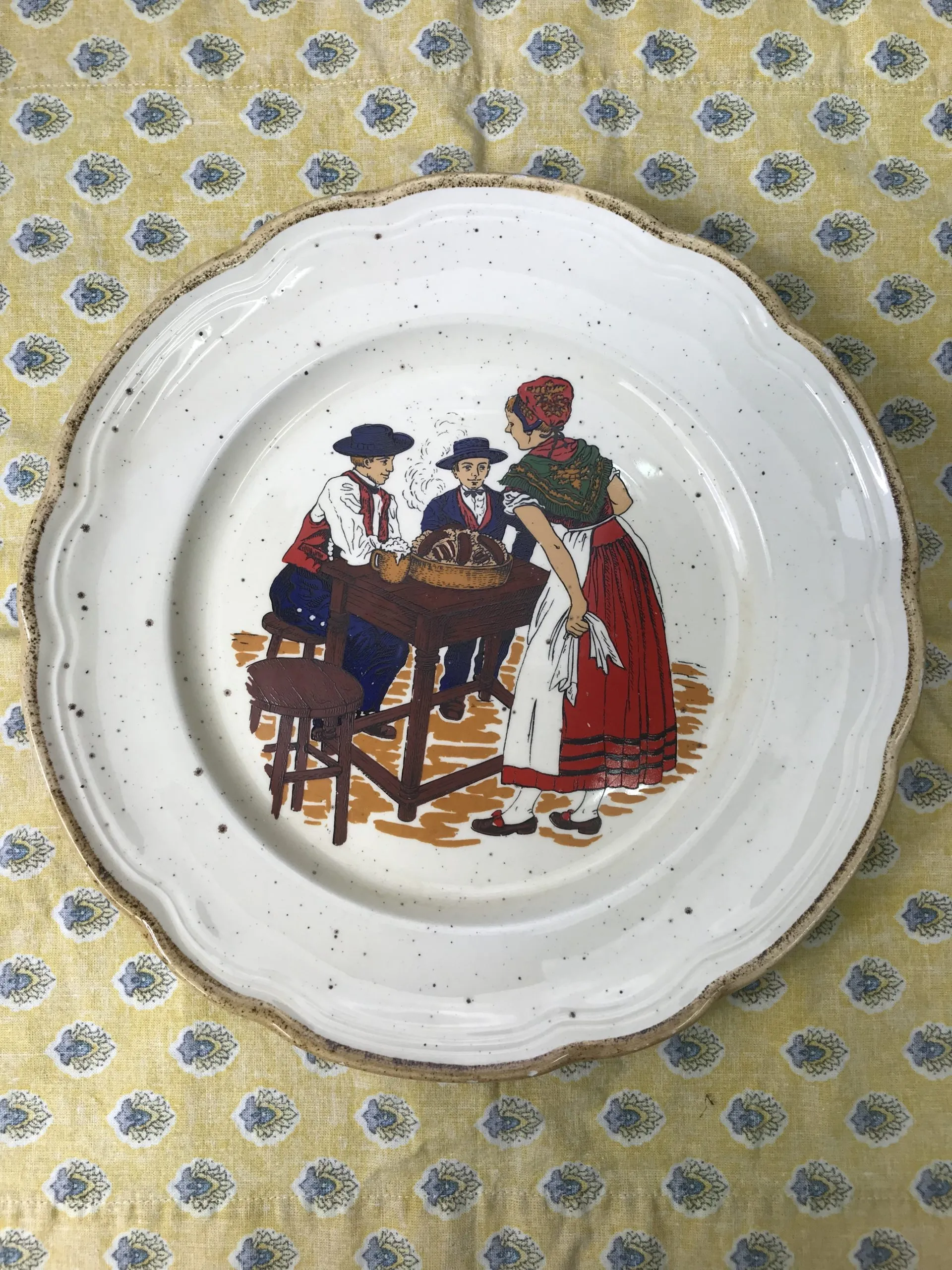 Assiette Vieux métier Primula Italy - Ressourcerie Histoires Sans Fin