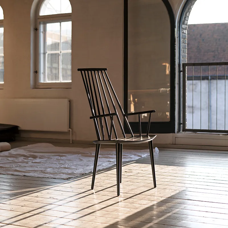 Chaise     J110 Noir           HAY
