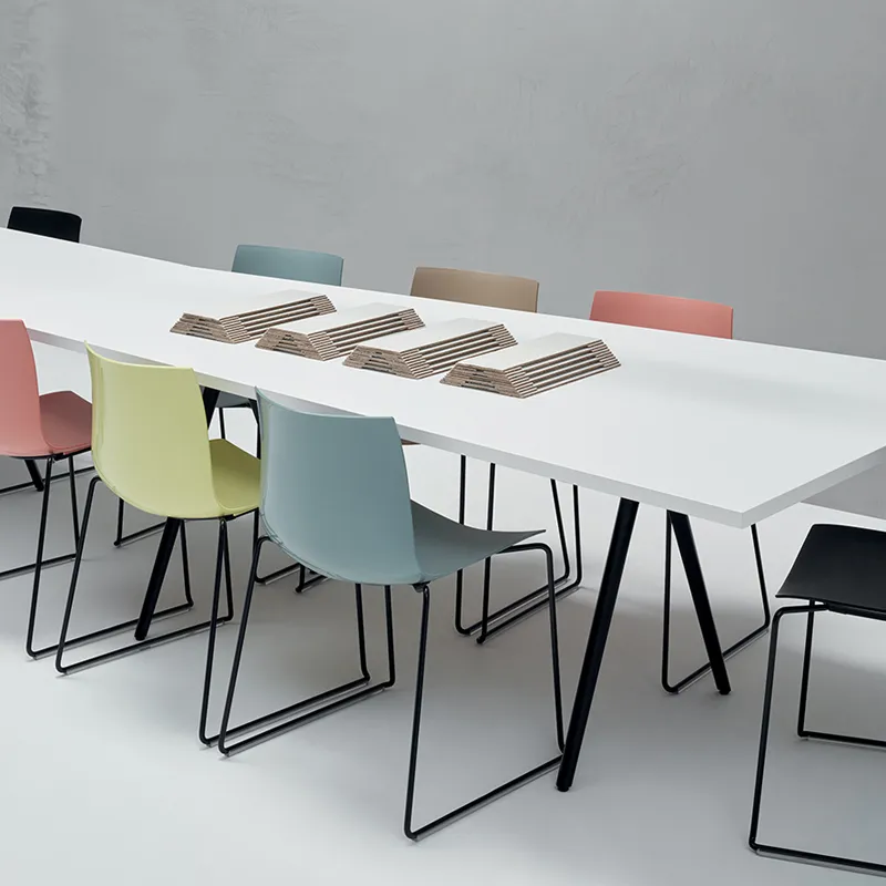 Dining Chair     CATIFA 46 piètement luge Blanc           ARPER