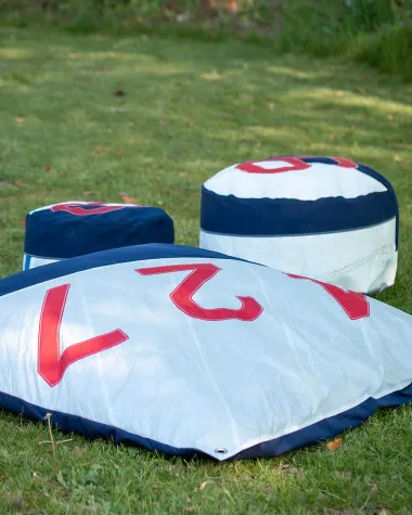 Maxi Pouf · Navy rouge 140x140